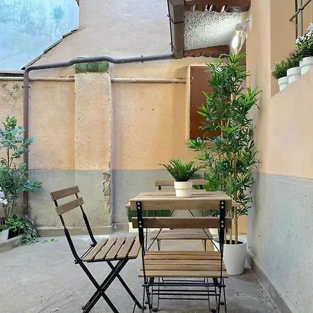 Mascarella Boutique * Bolonia
